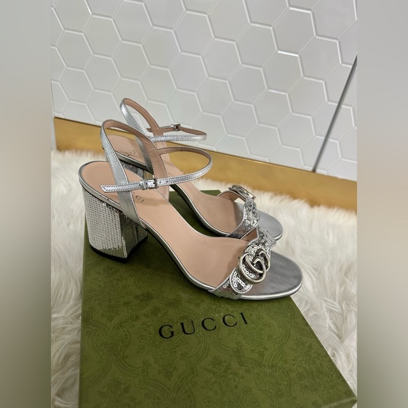 GUCCIウェッジソール　シルバー　23.5センチ m_649df64d92e4911c30db930a.jpg